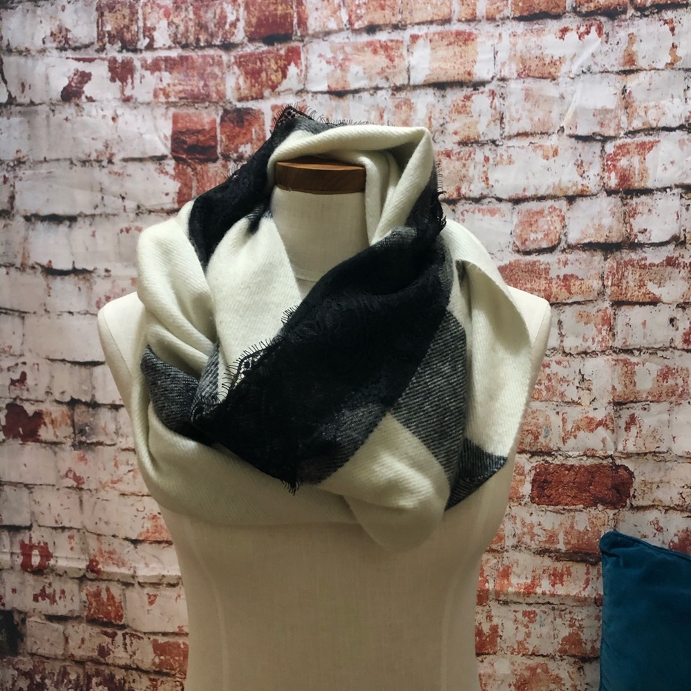Betsey Johnson•infinity scarf with lace trim